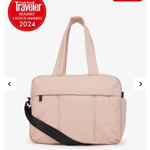 Luka Calpak carryon / duffel in rose quartz